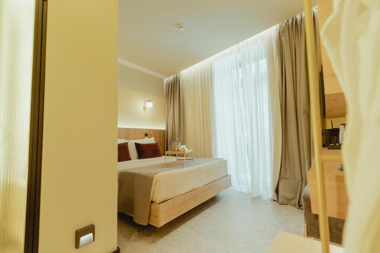 Metis Urbane Living Spaces Athens Exterior photo