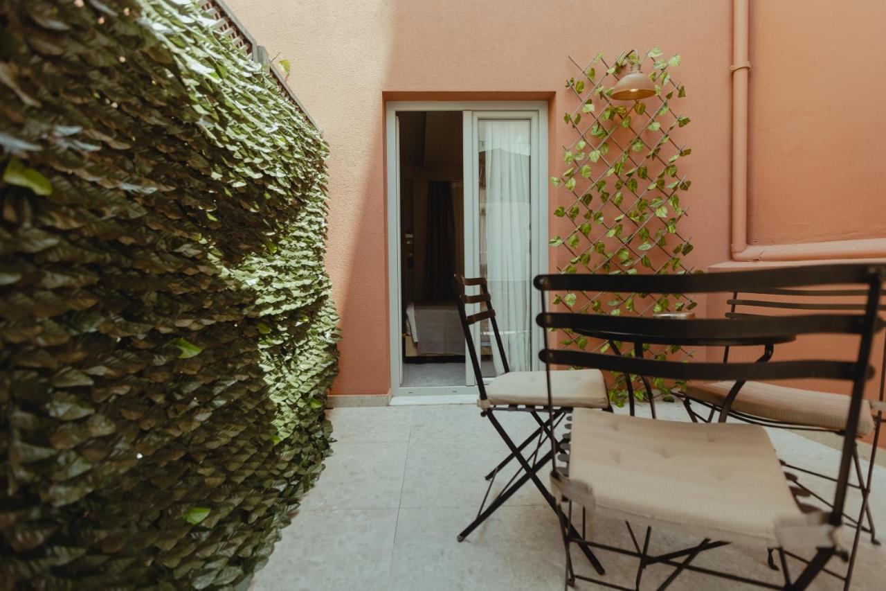Metis Urbane Living Spaces Athens Exterior photo